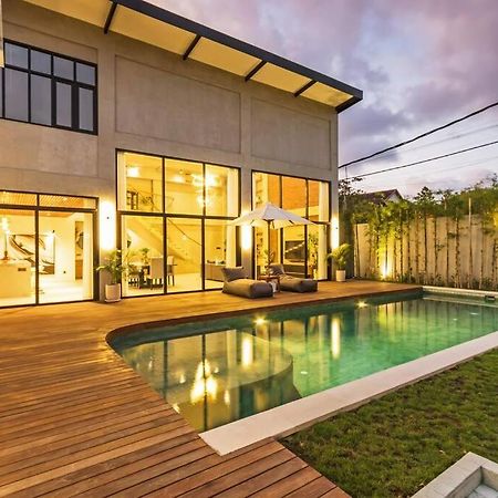 Manresa Villa Bali 4 Canggu Zewnętrze zdjęcie