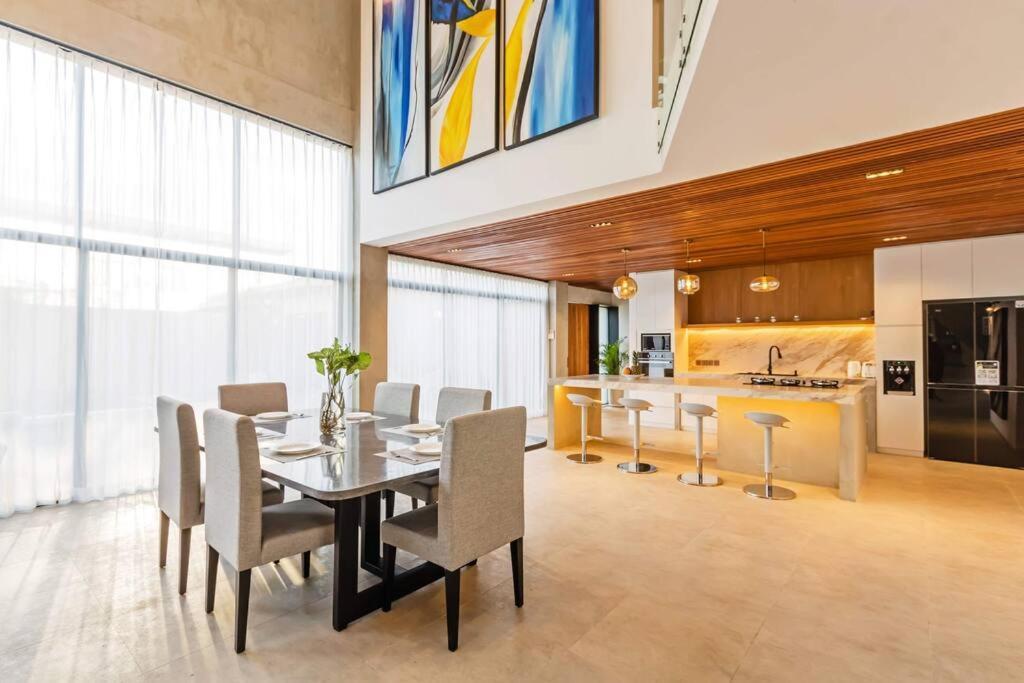 Manresa Villa Bali 4 Canggu Zewnętrze zdjęcie