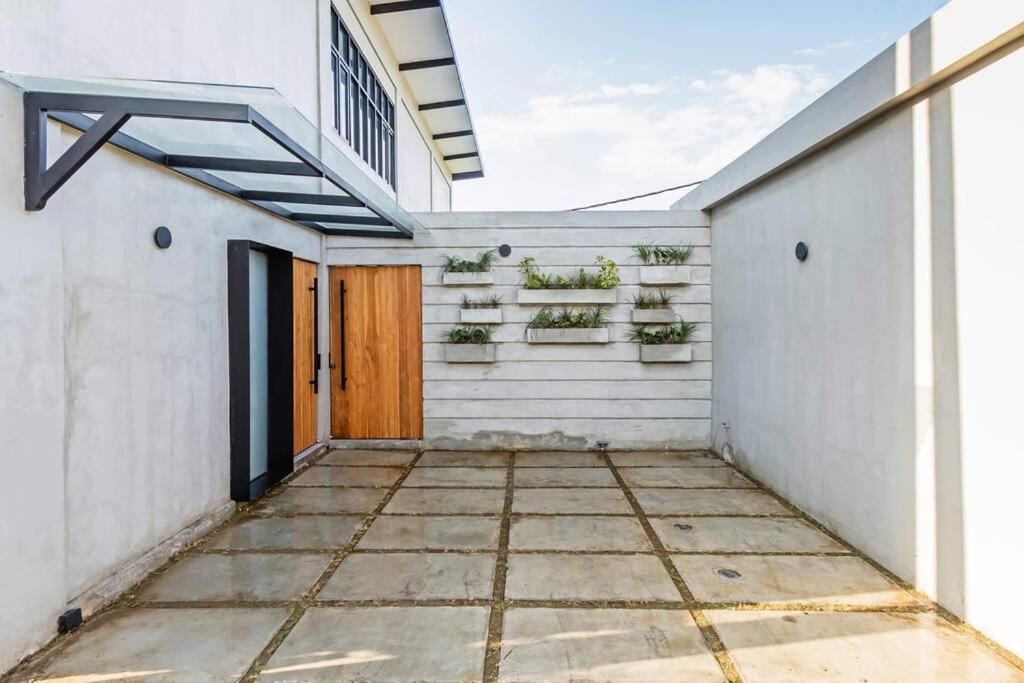Manresa Villa Bali 4 Canggu Zewnętrze zdjęcie
